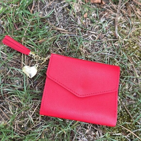 Red Tassel Heart Wallet - Picture 2 of 5